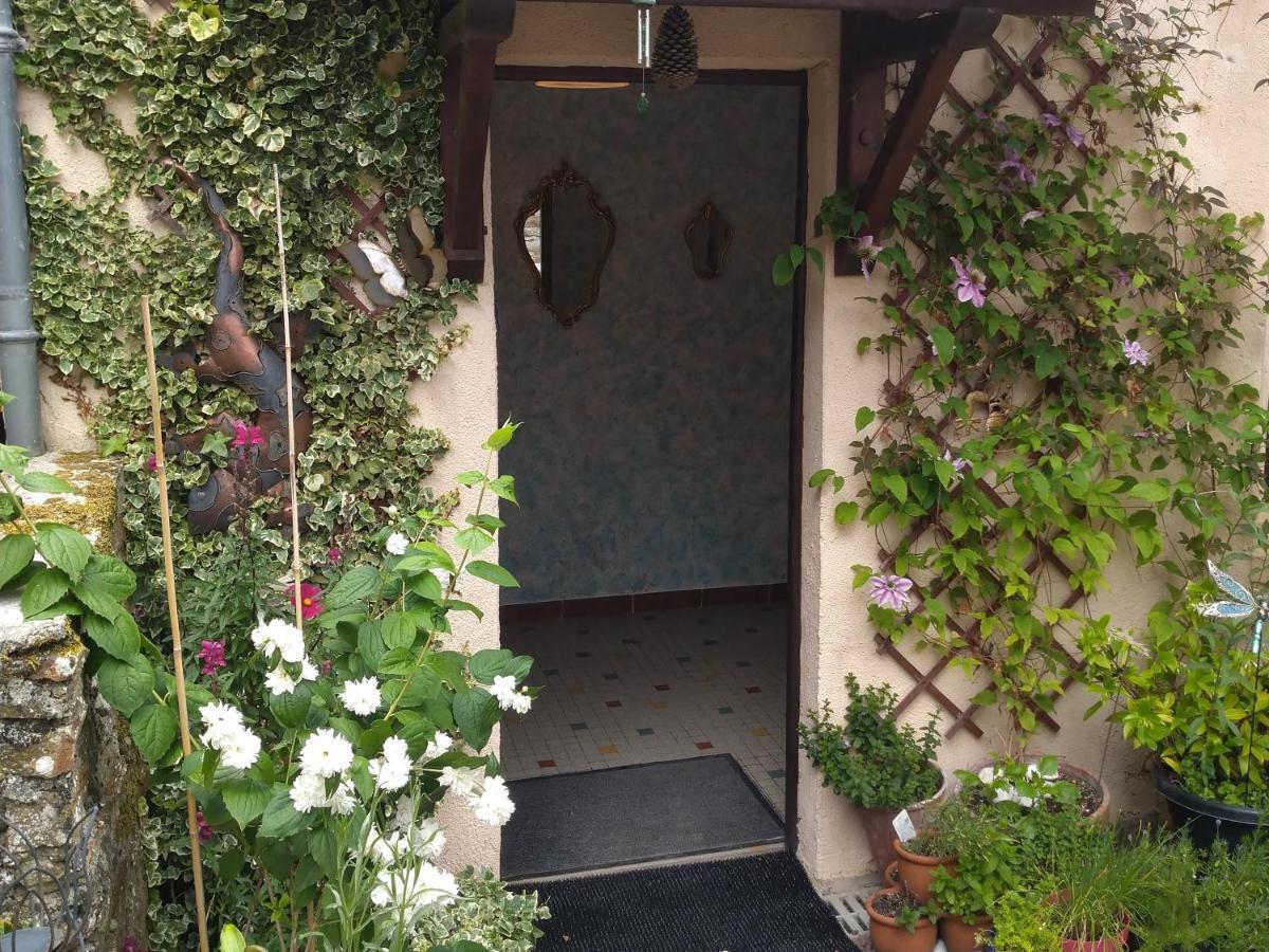 Bed and Breakfast Le Figuier La Foret-Auvray Esterno foto